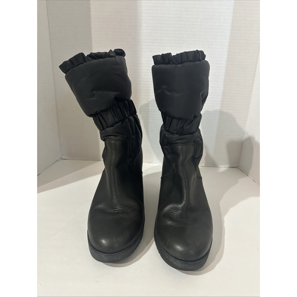 UGG CASSIDY 1943 BLACK NYLON LEATHER BOOTS SIZE 6
